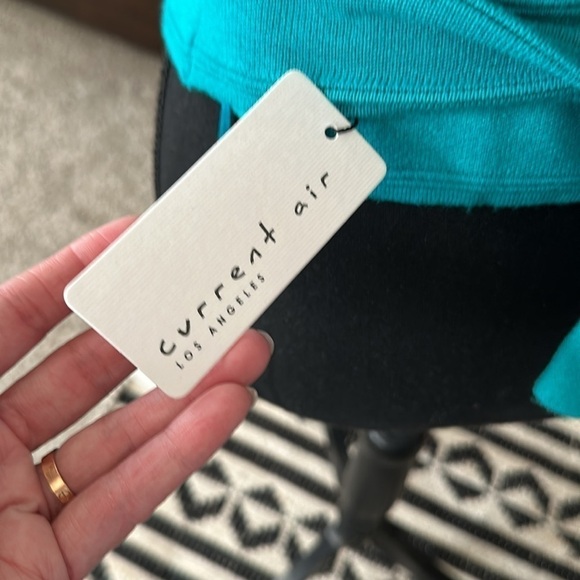 NWT Current air CROSS SWEATER TANK TOP - Picture 4 of 4